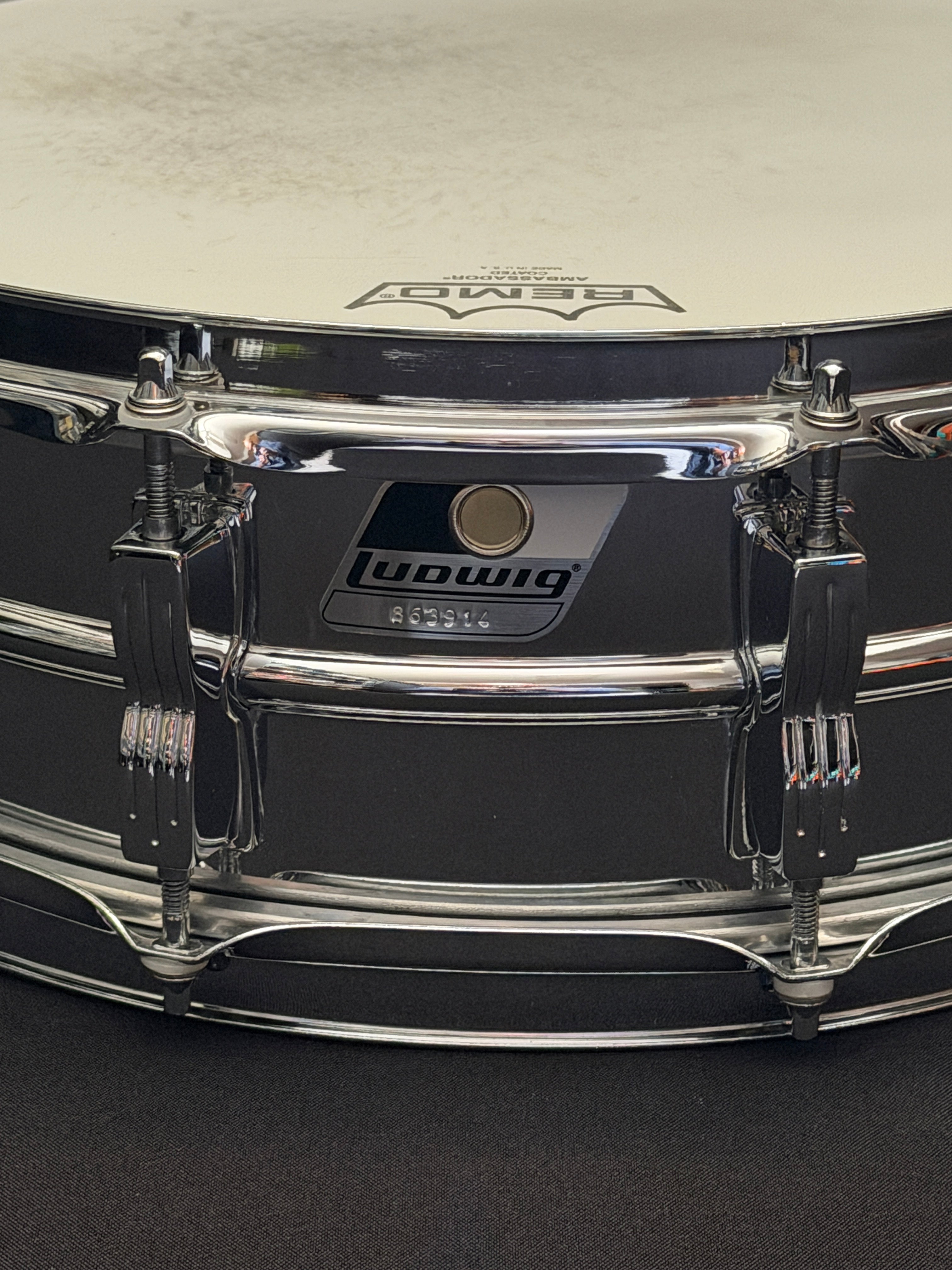 Ludwig LM300 Rocker 14" x 5" metal snare drum from 2000's