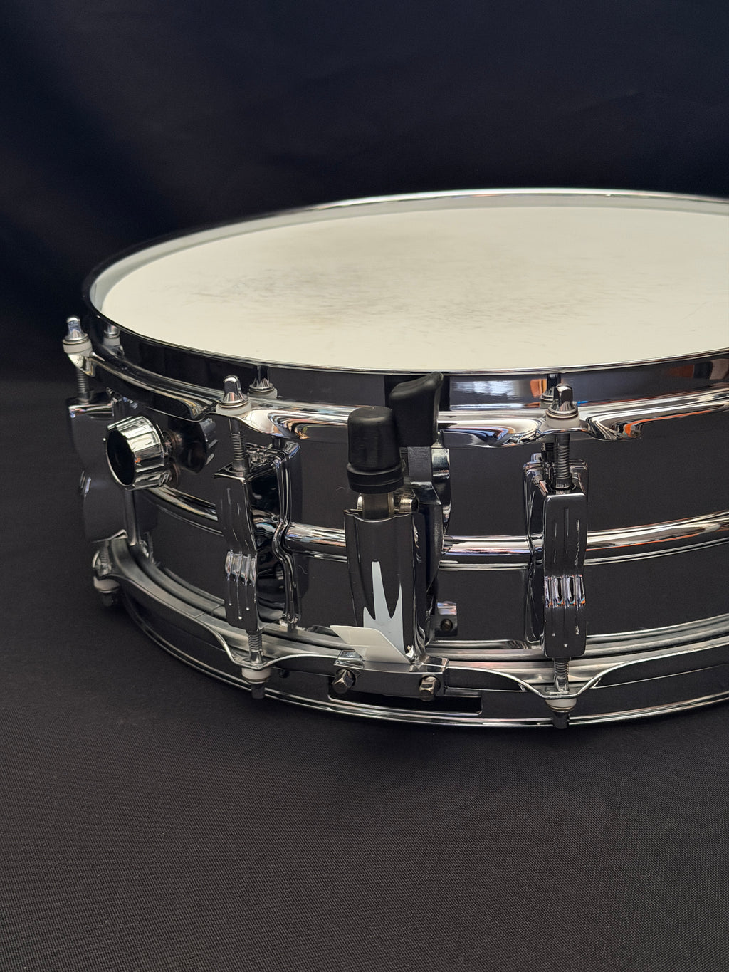 Ludwig LM300 Rocker 14" x 5" metal snare drum from 2000's