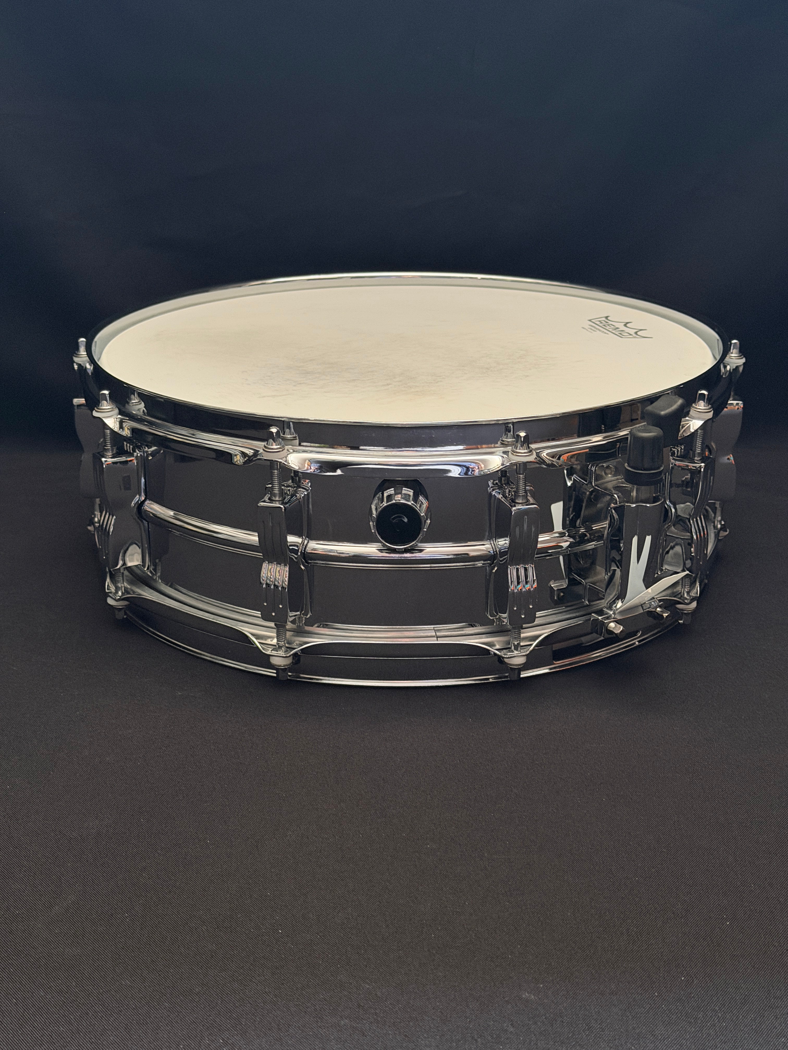 Ludwig LM300 Rocker 14" x 5" metal snare drum from 2000's
