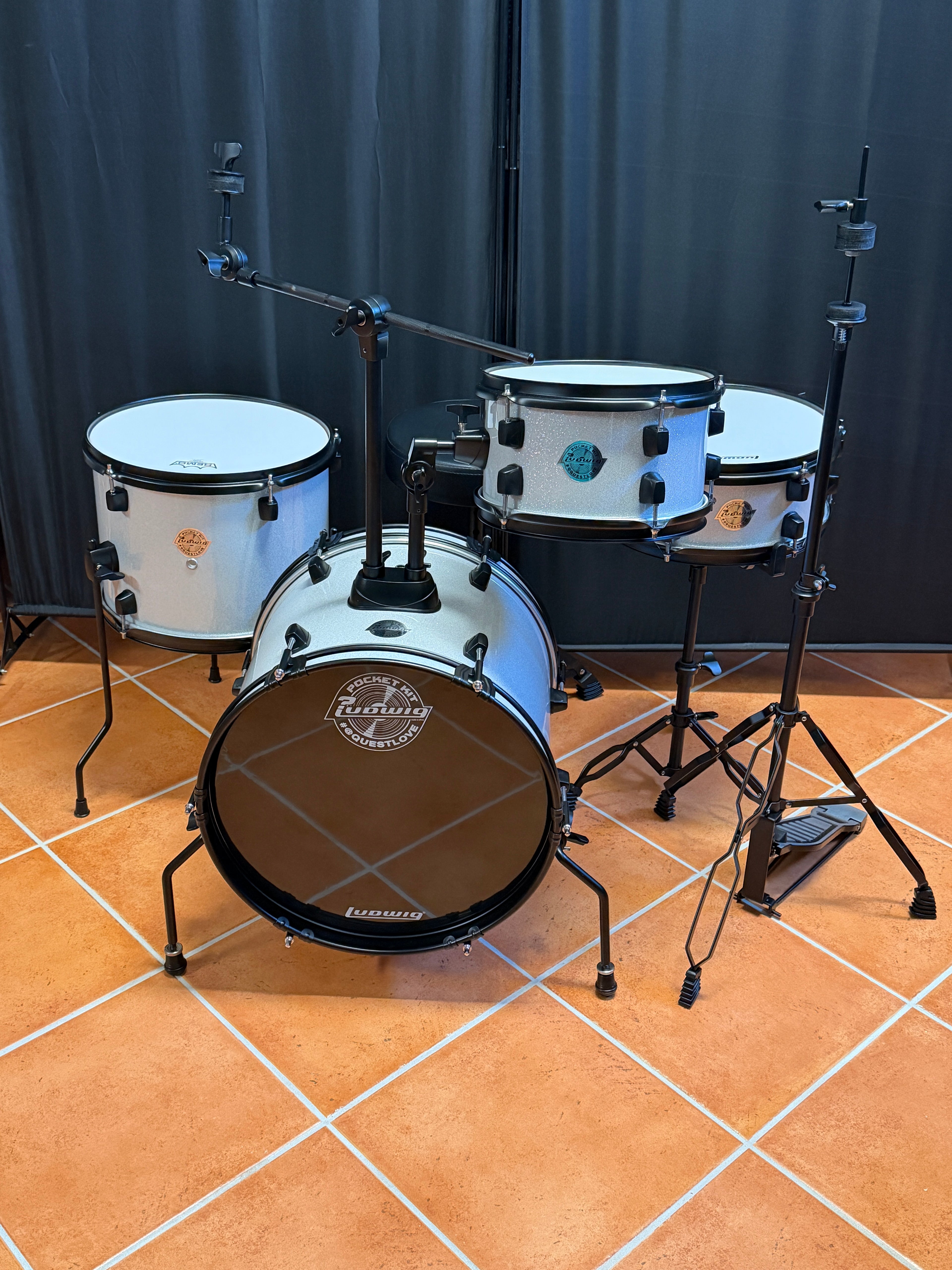 Ludwig Pocket Kit 16"-10"-13"-12" - Silver Sparkle by Questlove