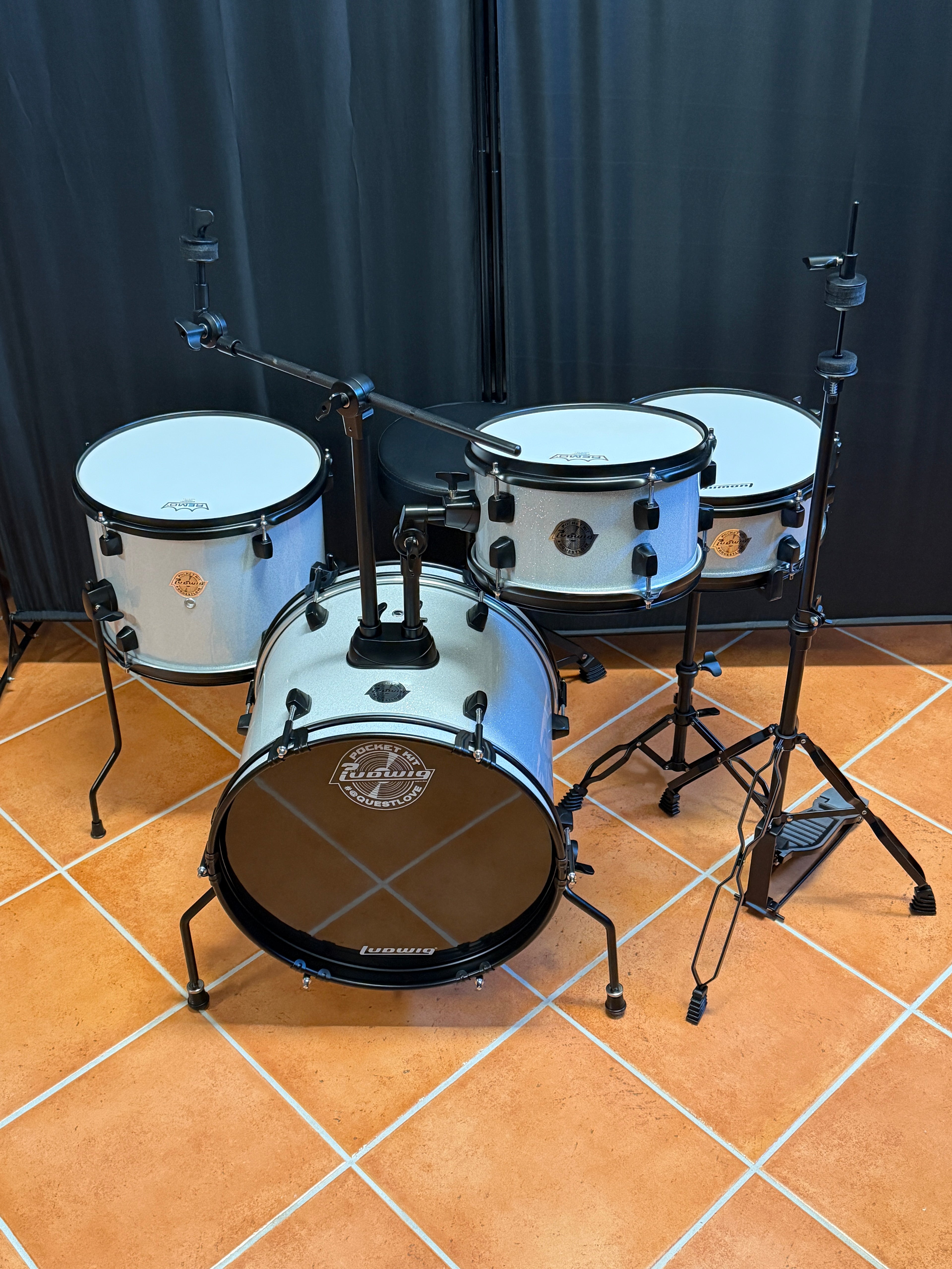 Ludwig Pocket Kit 16"-10"-13"-12" - Silver Sparkle by Questlove