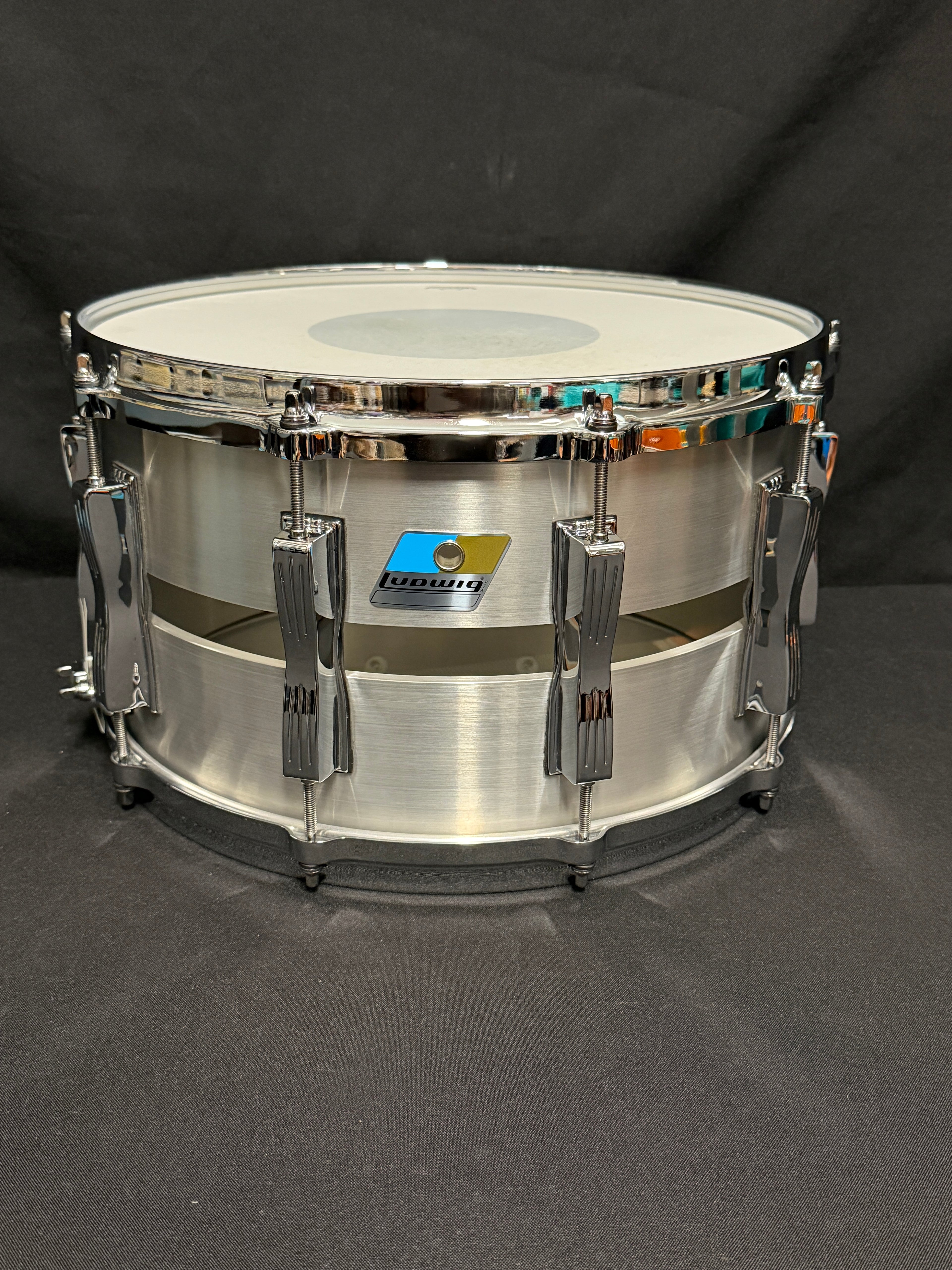 Ludwig Slotted Coliseum 14" x 8" Cast Aluminum Snare Drum