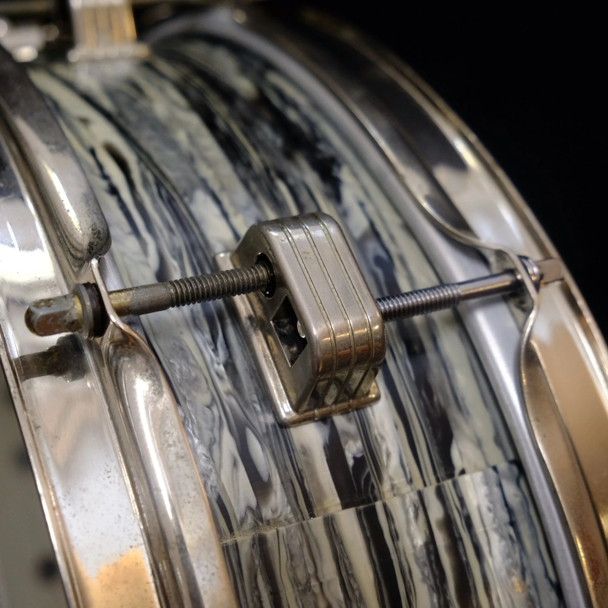 1964 Ludwig Downbeat 14"x 4" snare drum Black Oyster Pearl