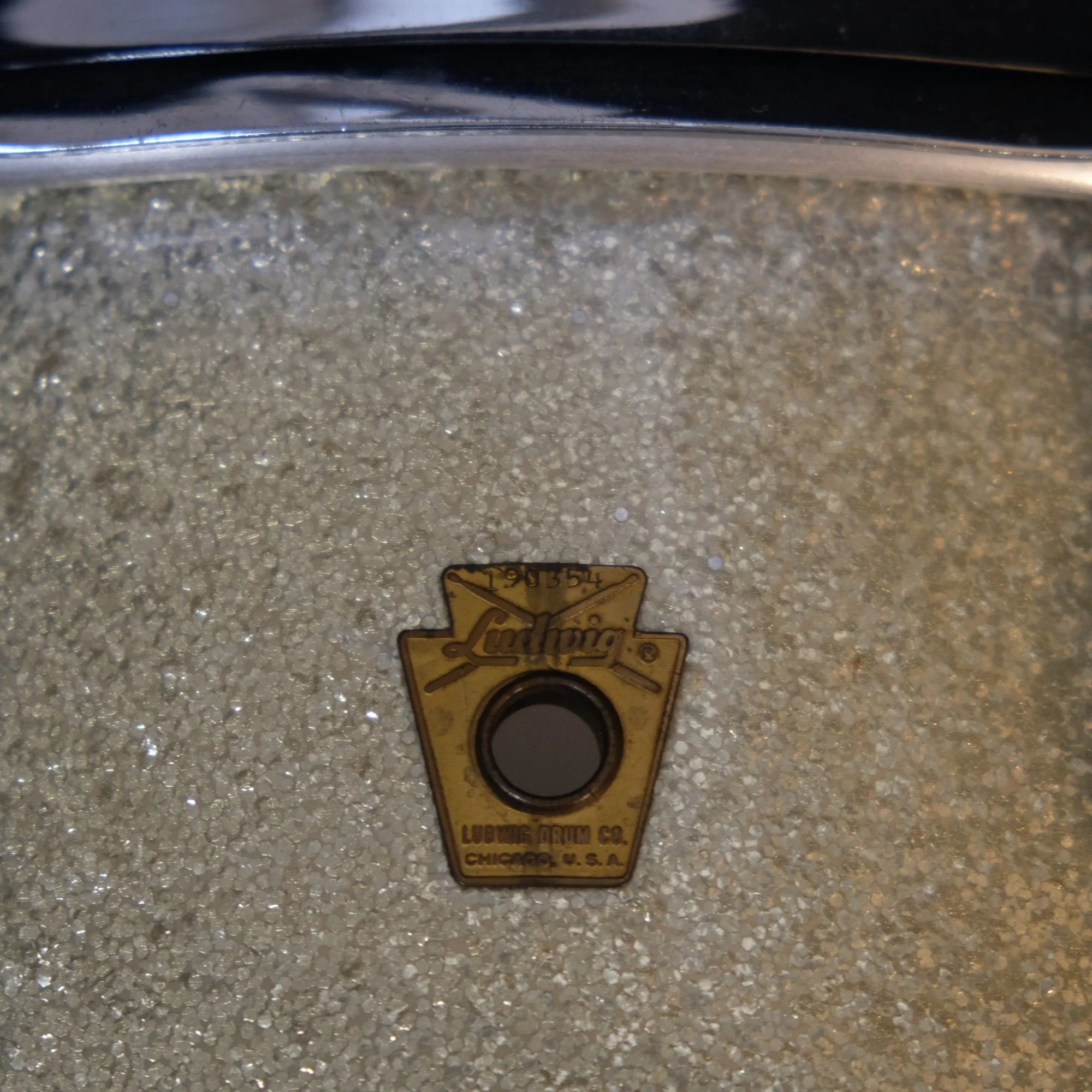 1965 Ludwig Jazz Festival 14" x 5" (Ginger) Silver Sparkle snare drum